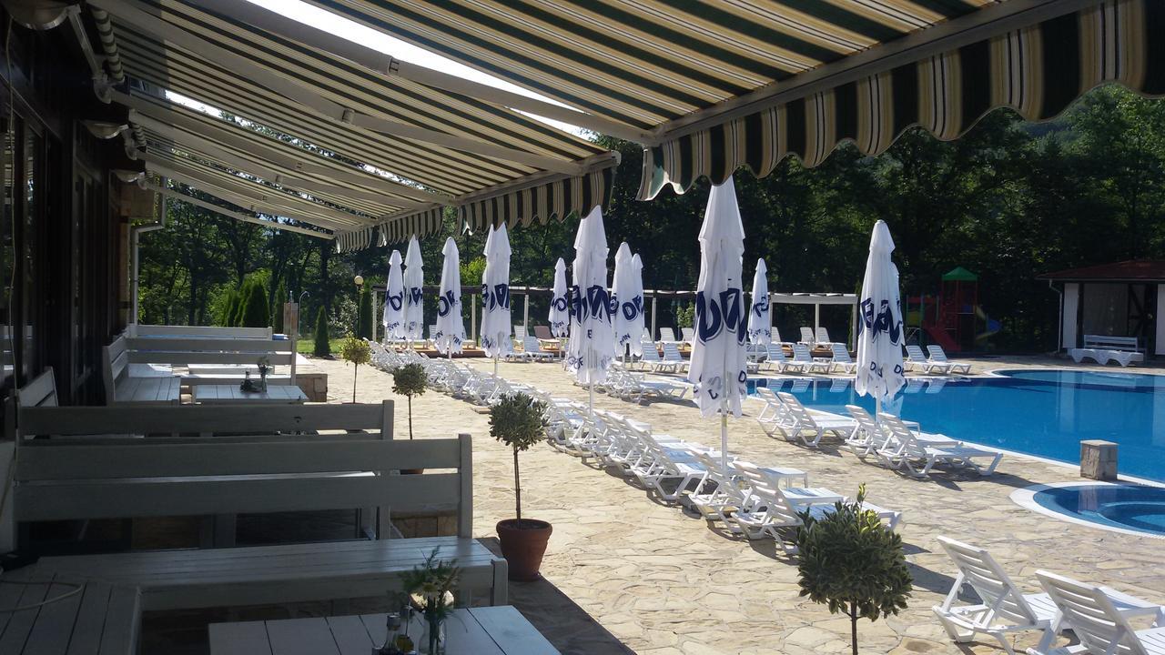 Ostrova Holiday Village Beli Osŭm Exterior foto