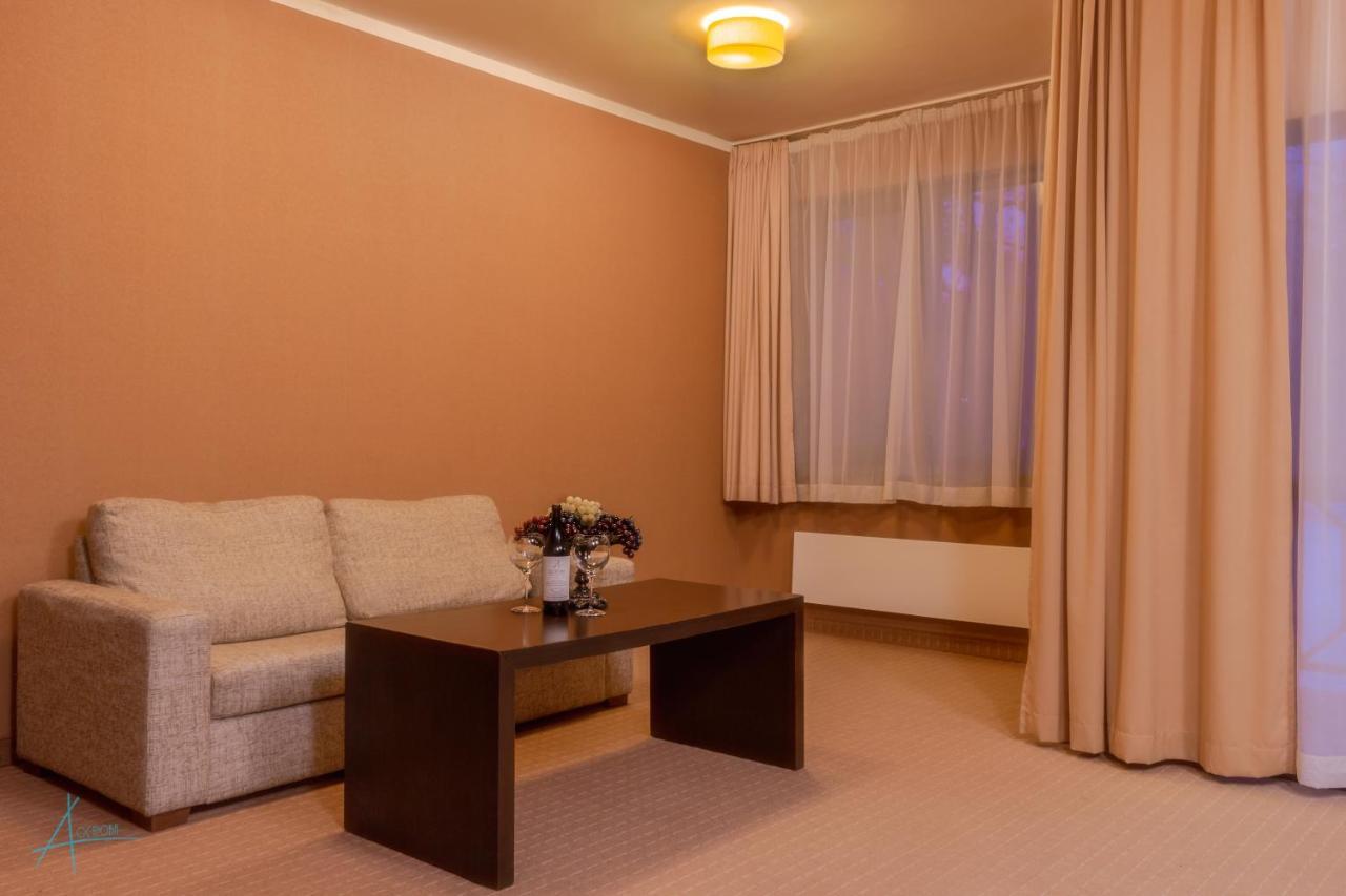 Ostrova Holiday Village Beli Osŭm Exterior foto